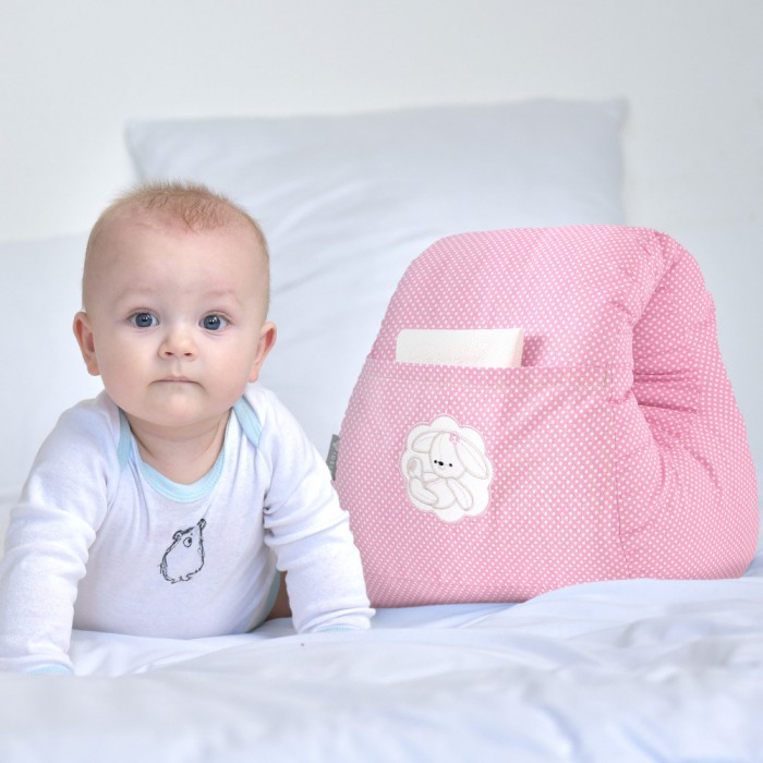 Подушка для годування Mini ТМ PAPAELLA 30х28х30 см рожевий горошок