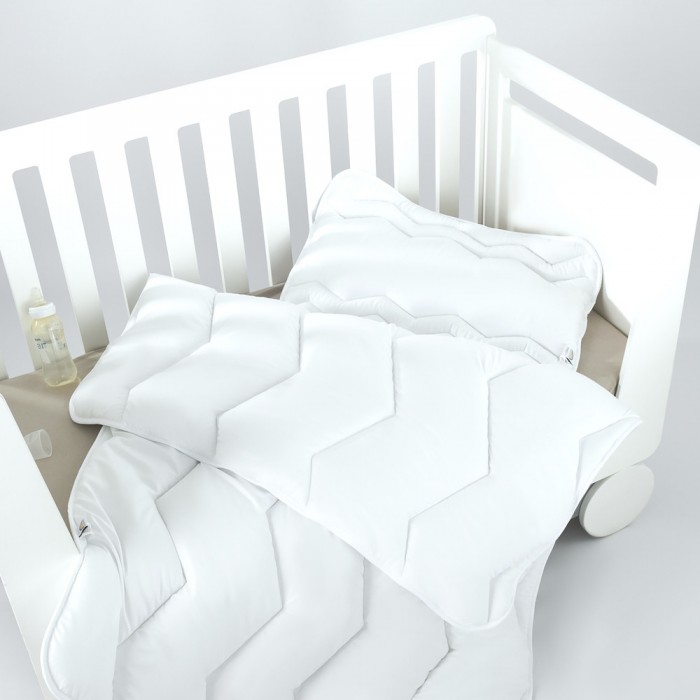 Ковдра дитяча в ліжечко Comfort ТM PAPAELLA 100х135 см зигзаг/біла Ковдра дитяча в ліжечко Comfort ТM PAPAELLA 100х135 см зигзаг/біла